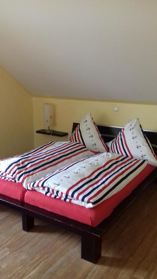 Haus Am Park Apartment Thallwitz ภายนอก รูปภาพ